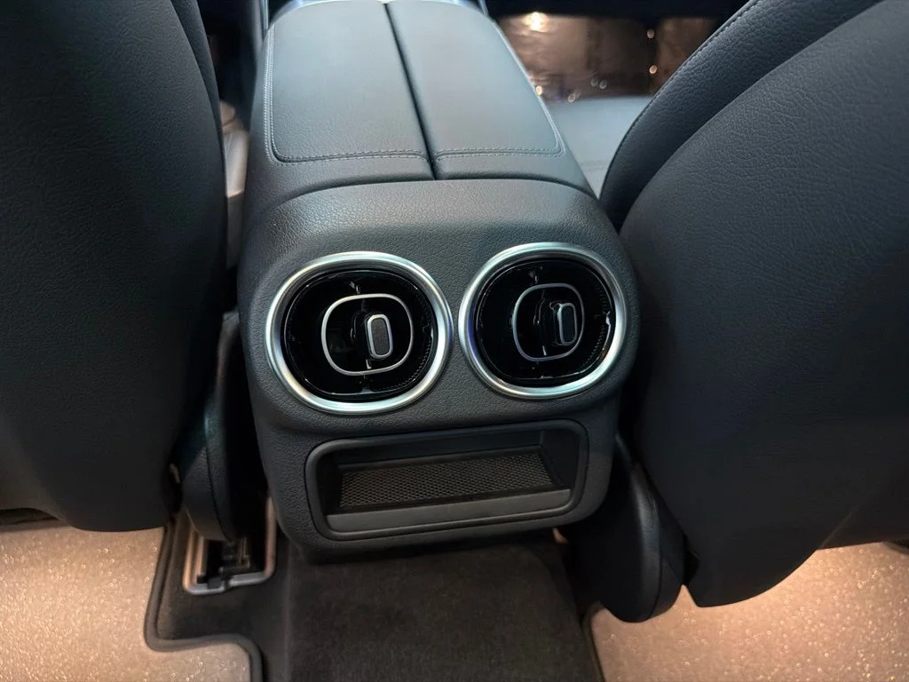 New 2027 White Mercedes-Benz GLC 300 image 66