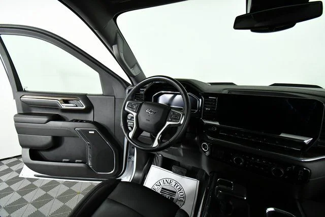 Used 2025 White Chevrolet LT Trail Boss image 20