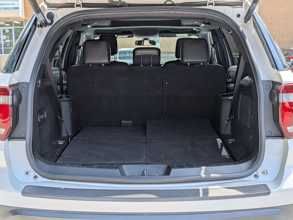 Used 2019 White Ford Sport image 6