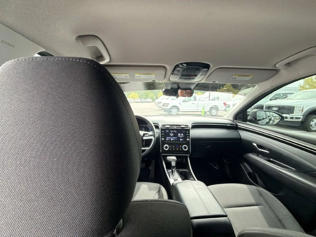 Used 2022 Black Hyundai SEL image 12