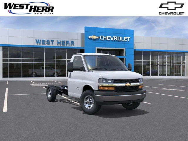 2025 Chevrolet Express Cutaway 3500 1WT