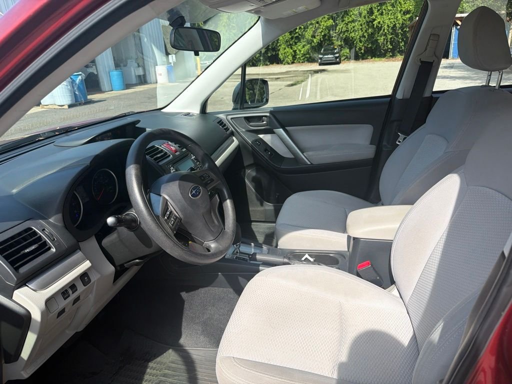 Used 2015 Red Subaru 2.5i image 5