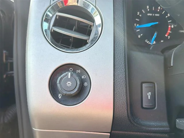 Used 2016 Shadow Black Ford  image 19
