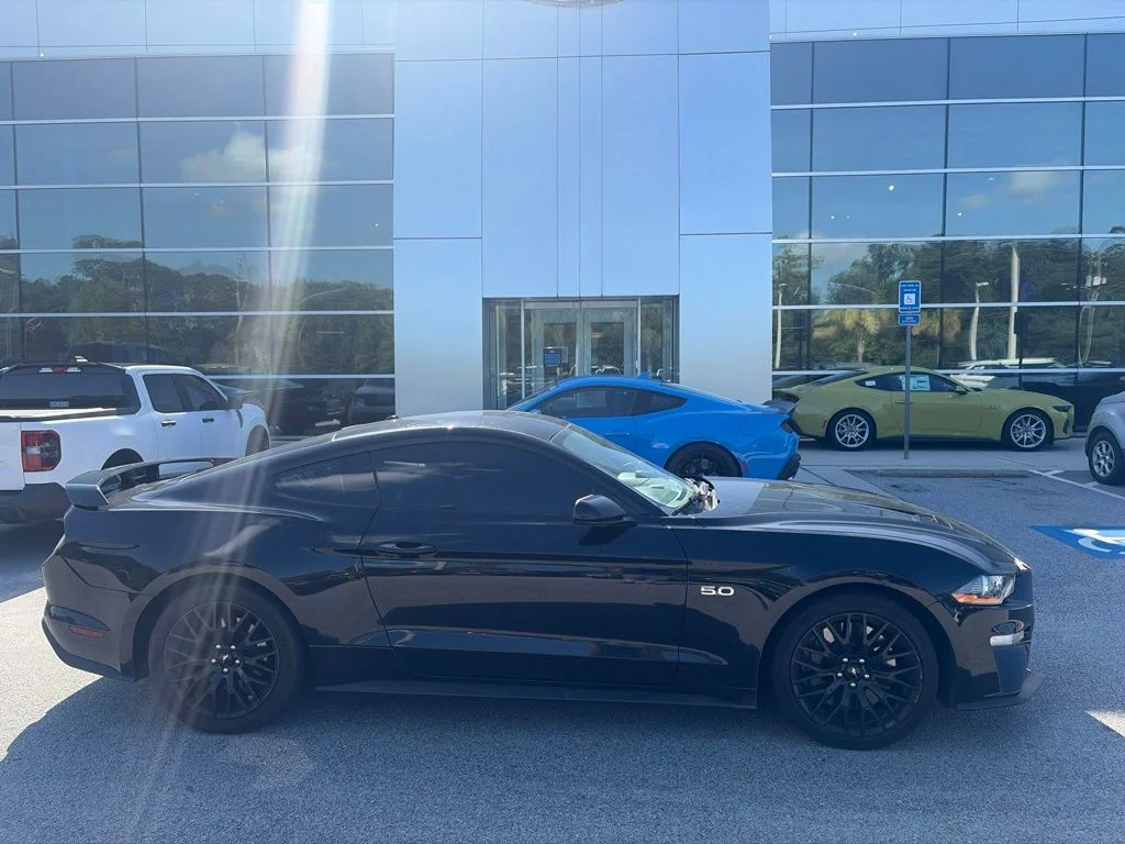 Used 2019 Black Ford GT image 4