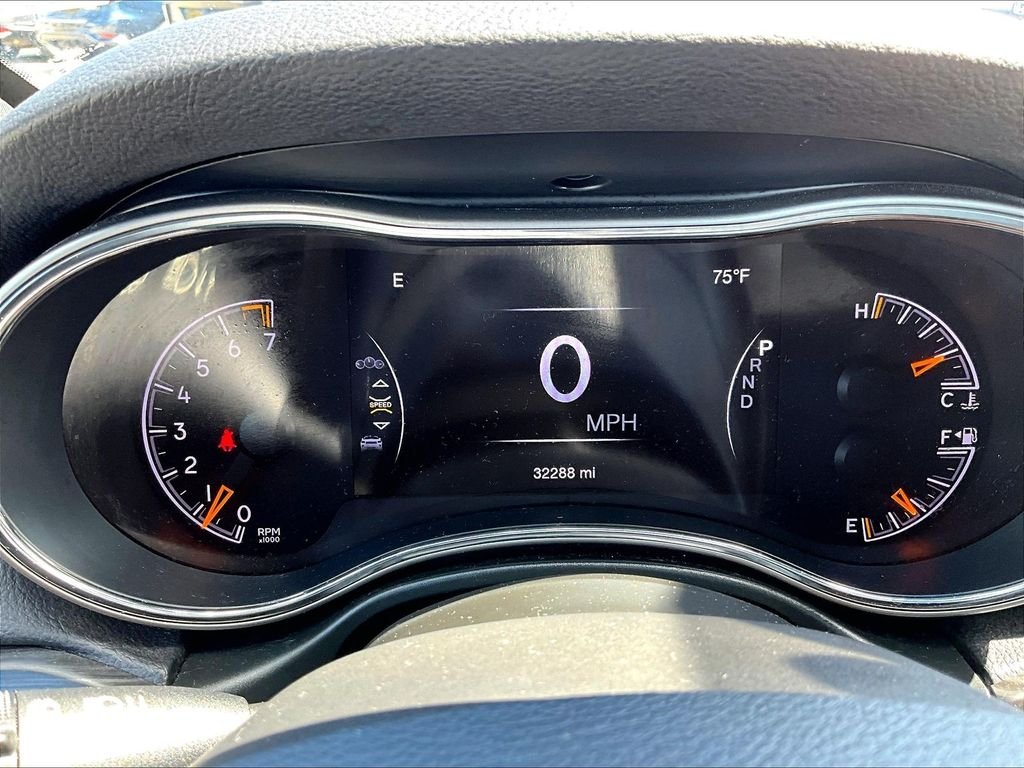 Used 2021 Silver Jeep Laredo X image 25