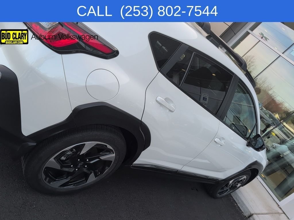Used 2024 Crystal White Pearl Subaru Limited image 12