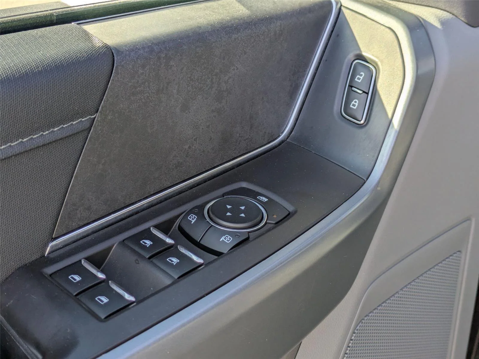 Used 2024 Agate Black Metallic Ford XLT image 14