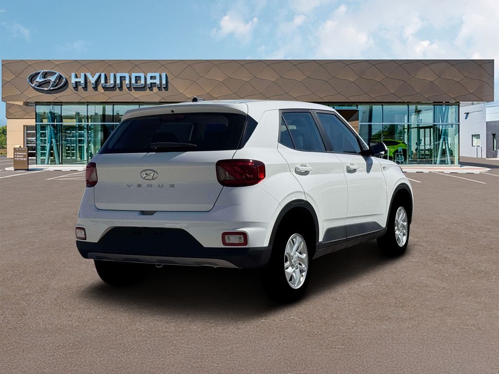 New 2026 White Hyundai SE image 7