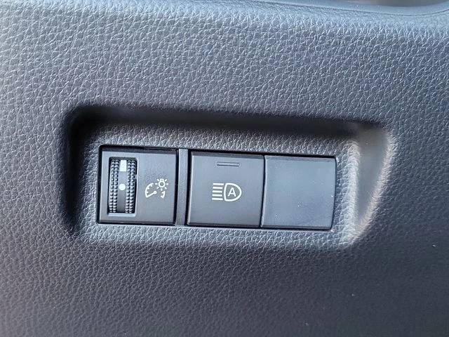 Used 2020 Red Toyota XLE image 24