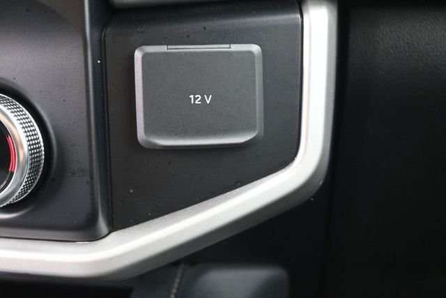 Used 2024 White Ford XLT image 3