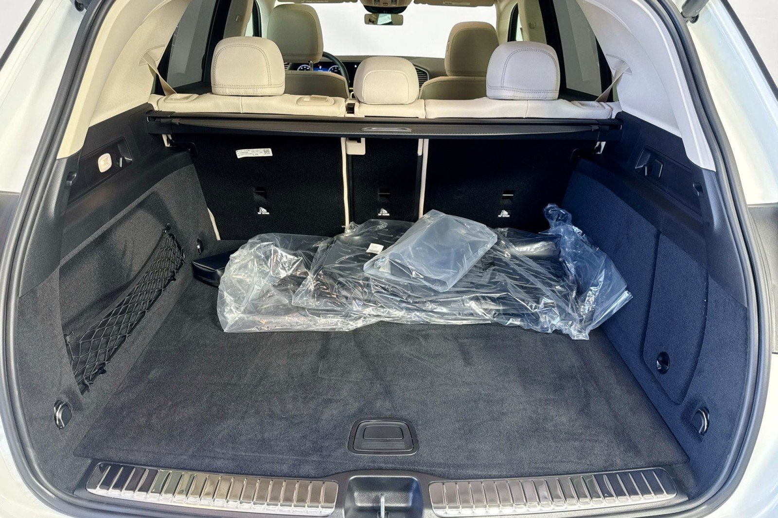 New 2026 Polar White Mercedes-Benz GLE 450 4MATIC® SUV image 24