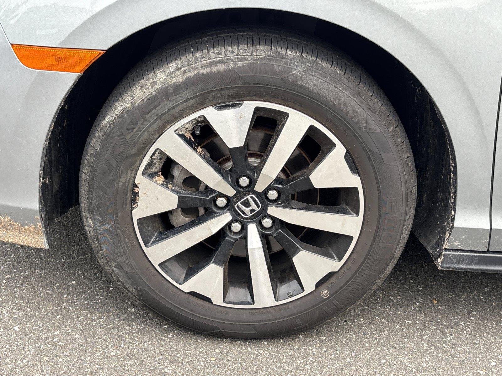 Used 2025  Honda EX-L image 9