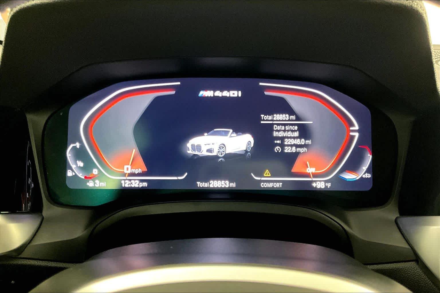 Used 2023 Alpine White BMW M440i image 24