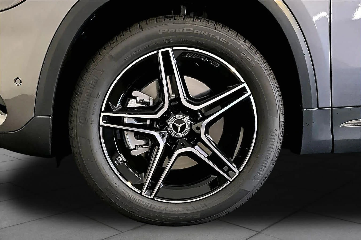 New 2026 Mountain Grey Metallic Mercedes-Benz GLA 250 image 17