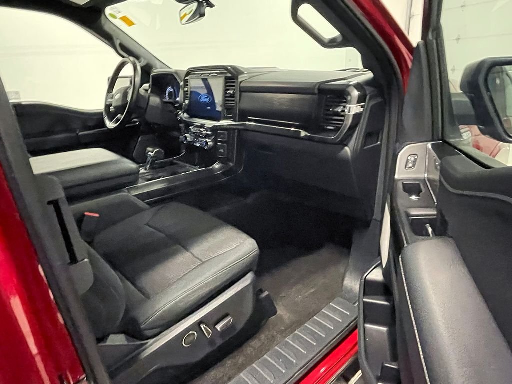 Used 2021 Red Ford XLT image 25