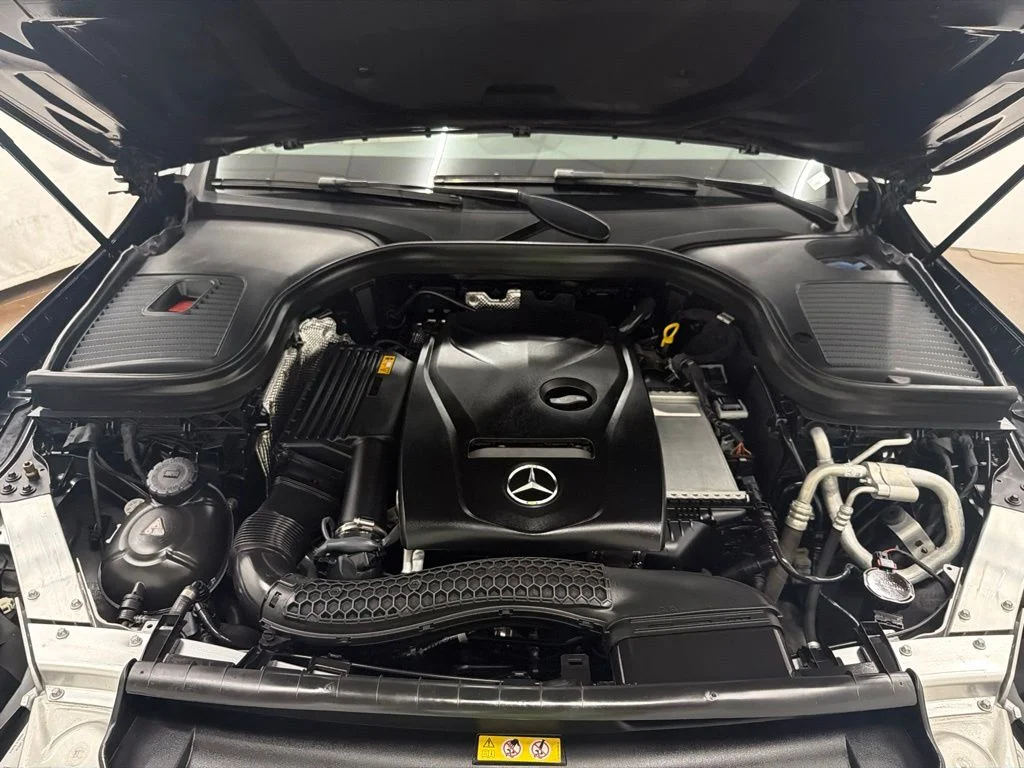 Used 2018  Mercedes-Benz GLC 300 image 35