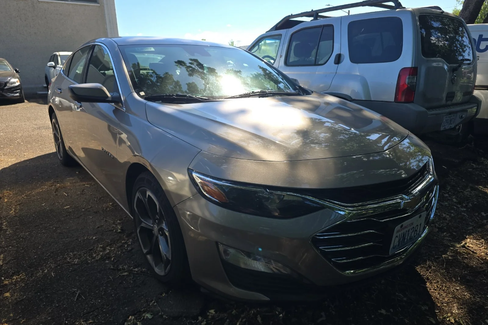 Used 2023 Mineral Gray Metallic Chevrolet LT image 2