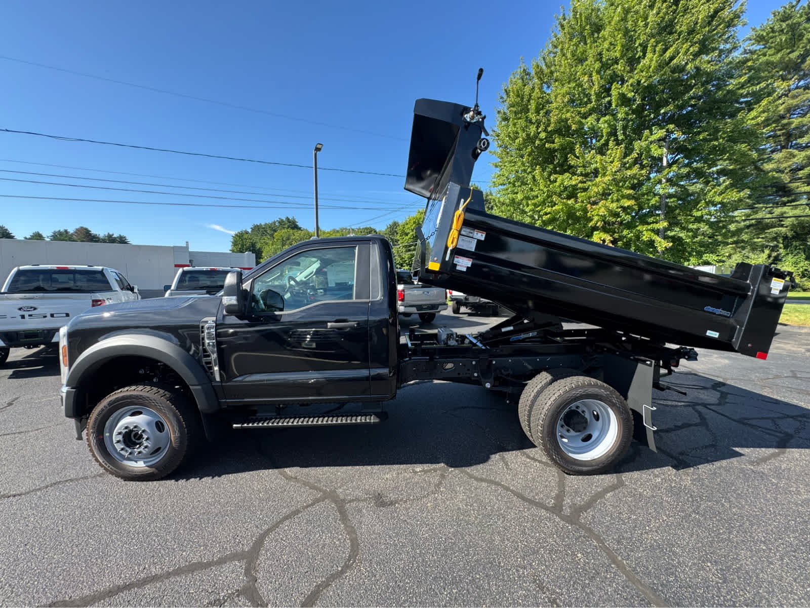 New 2026 Agate Black Metallic Ford XL image 3