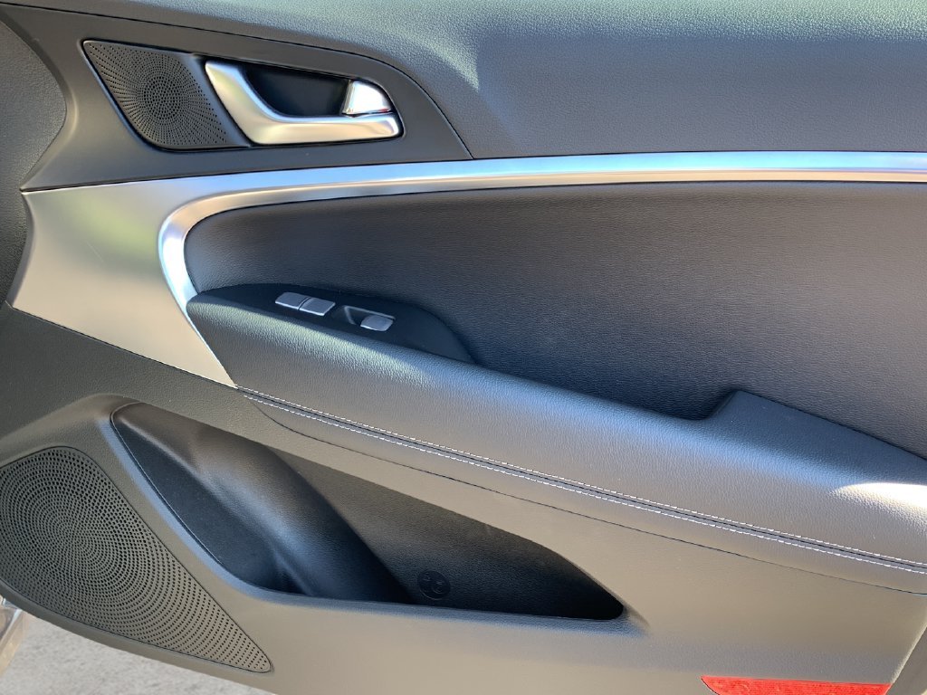 2026 GENESIS G70 Standard - Photo 33