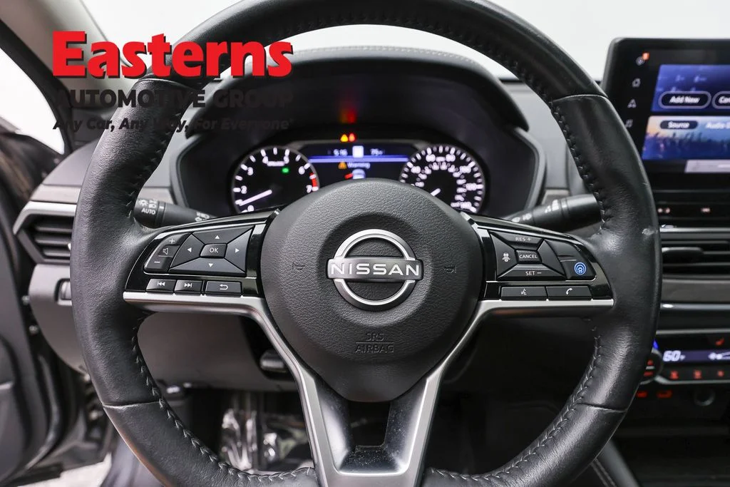 Used 2023 Gray Nissan 2.5 SL image 10