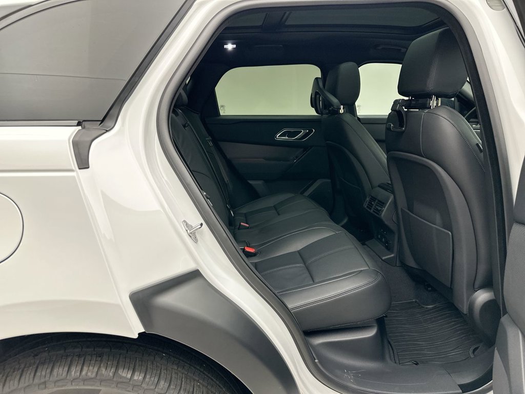 New 2026 Fuji White Land Rover S image 7