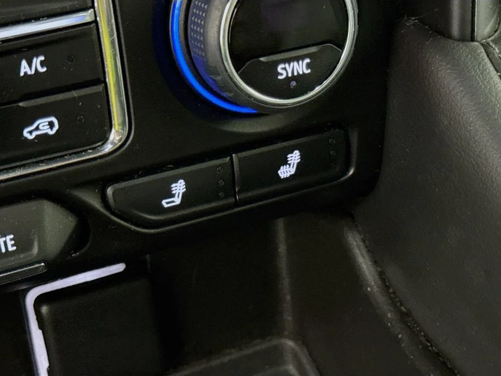 Used 2022 Black Chevrolet LT image 22