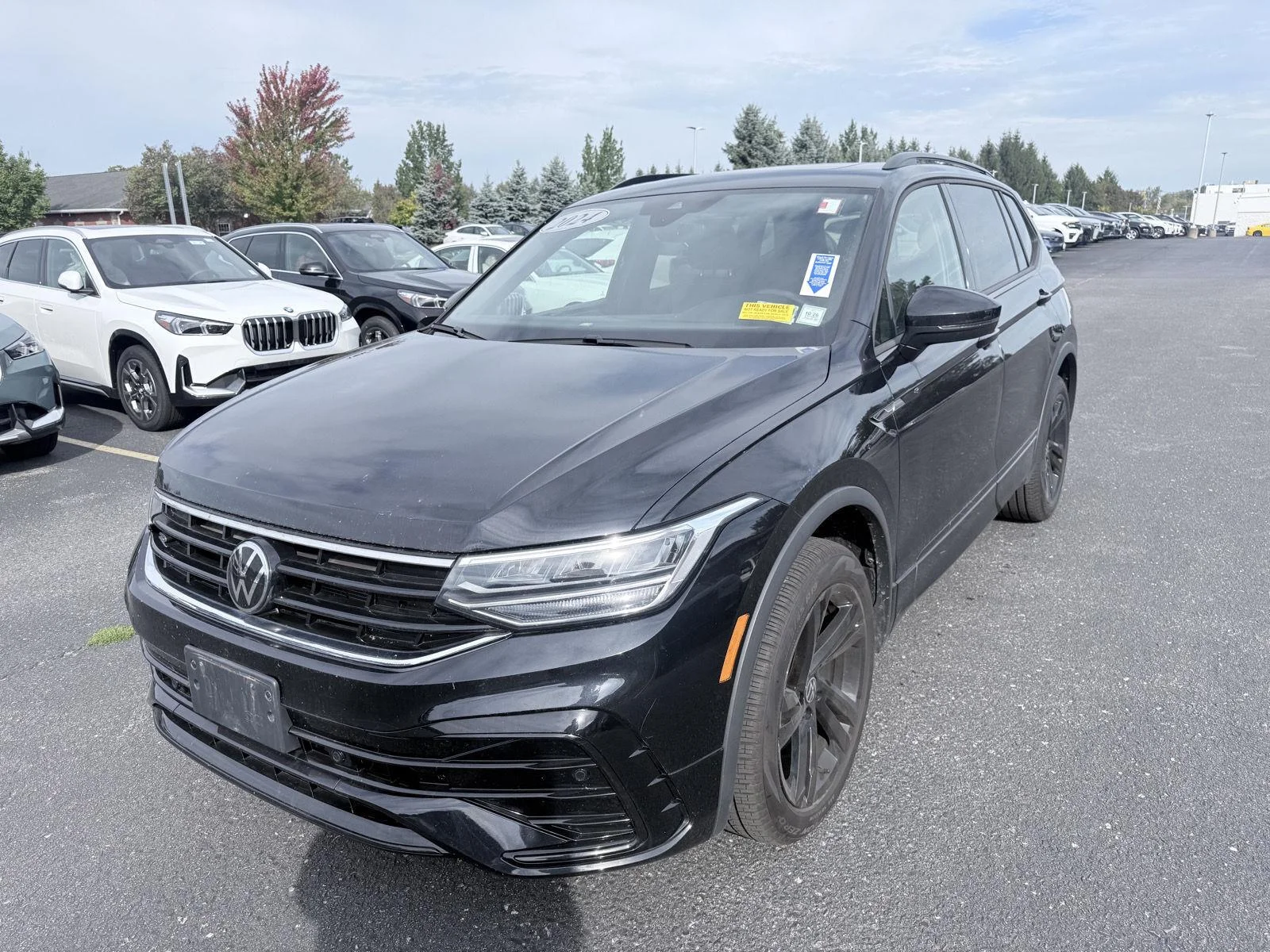 Used 2024 Deep Black Pearl Volkswagen SE R-Line Black image 4