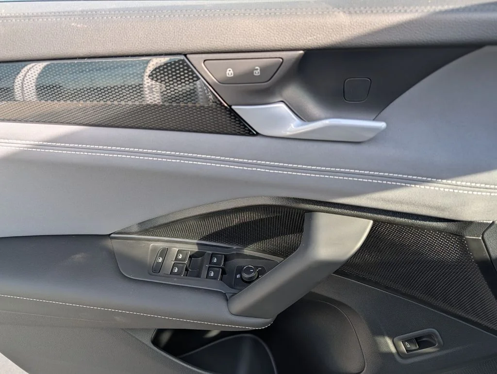 New 2026 Silver Volkswagen 2.0T SE R-Line Black image 17