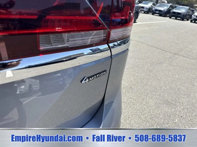Used 2024 Gray Volkswagen 2.0T SE w/Technology image 6