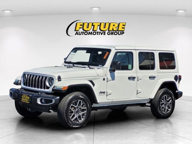 Used 2025 White Jeep Sahara image 5
