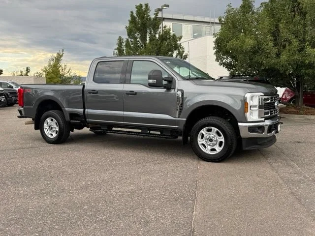 Used 2025 Gray Ford XL image 6