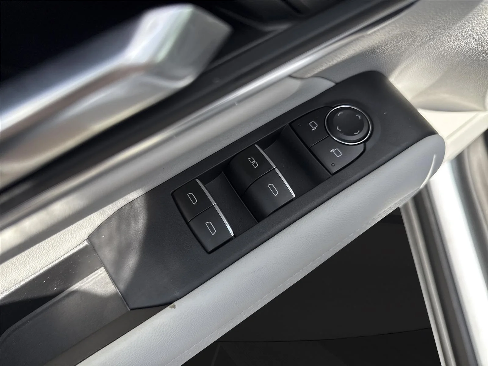 New 2026 Glacier White Tricoat GMC Denali image 28
