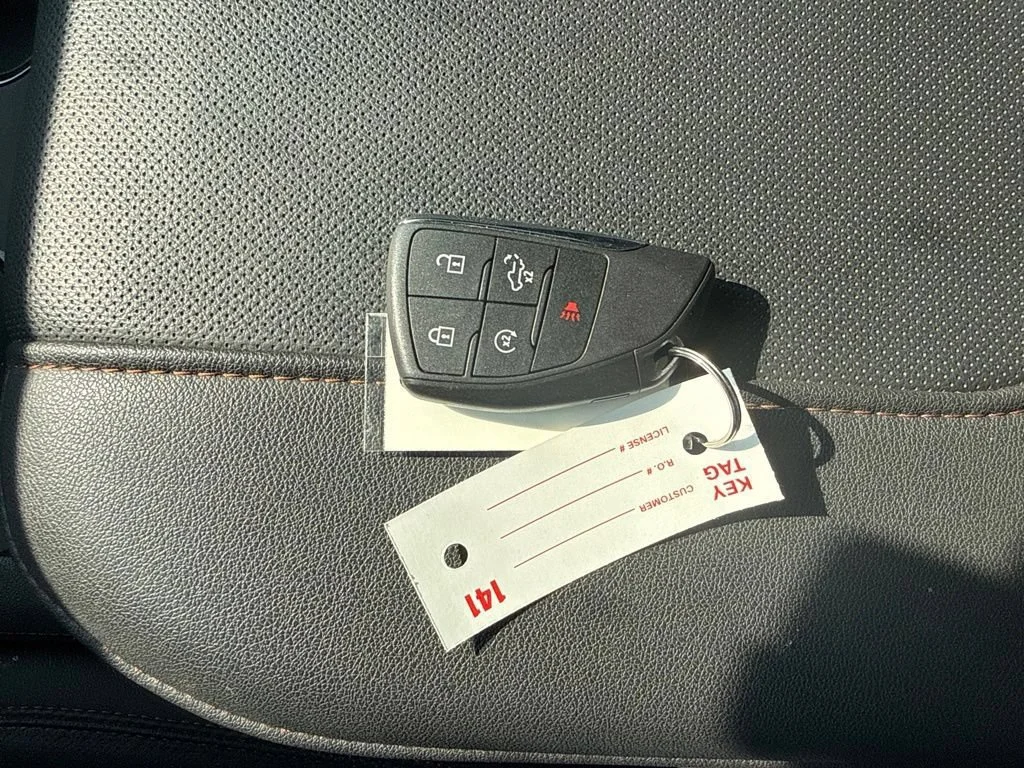 Used 2025 Onyx Black GMC AT4 image 15