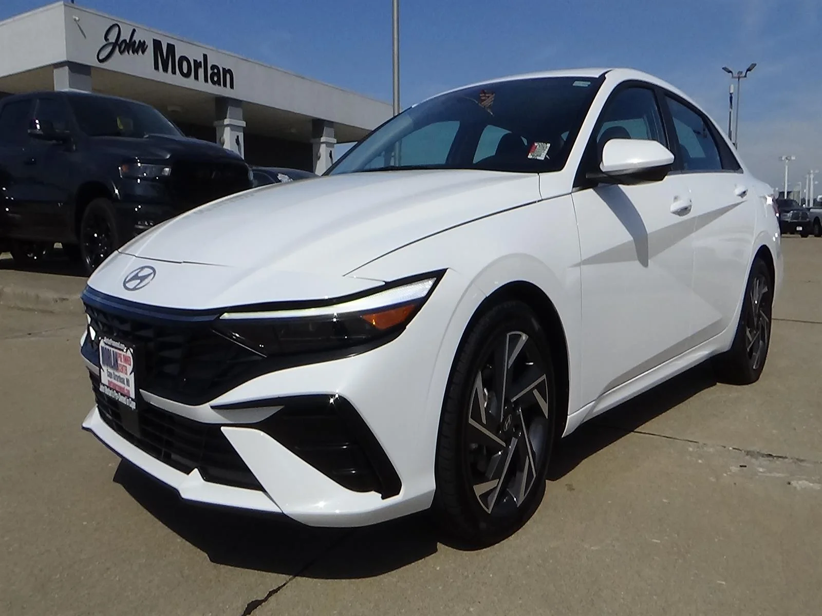 Certified Used 2025 Serenity White Pearl (w6h) Hyundai SEL Convenience image 2
