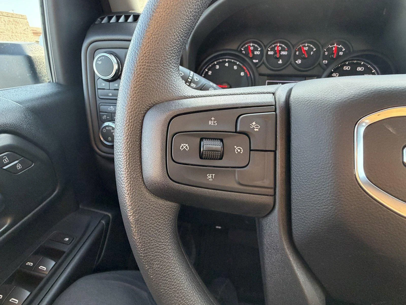 New 2026 Summit White GMC Pro image 20