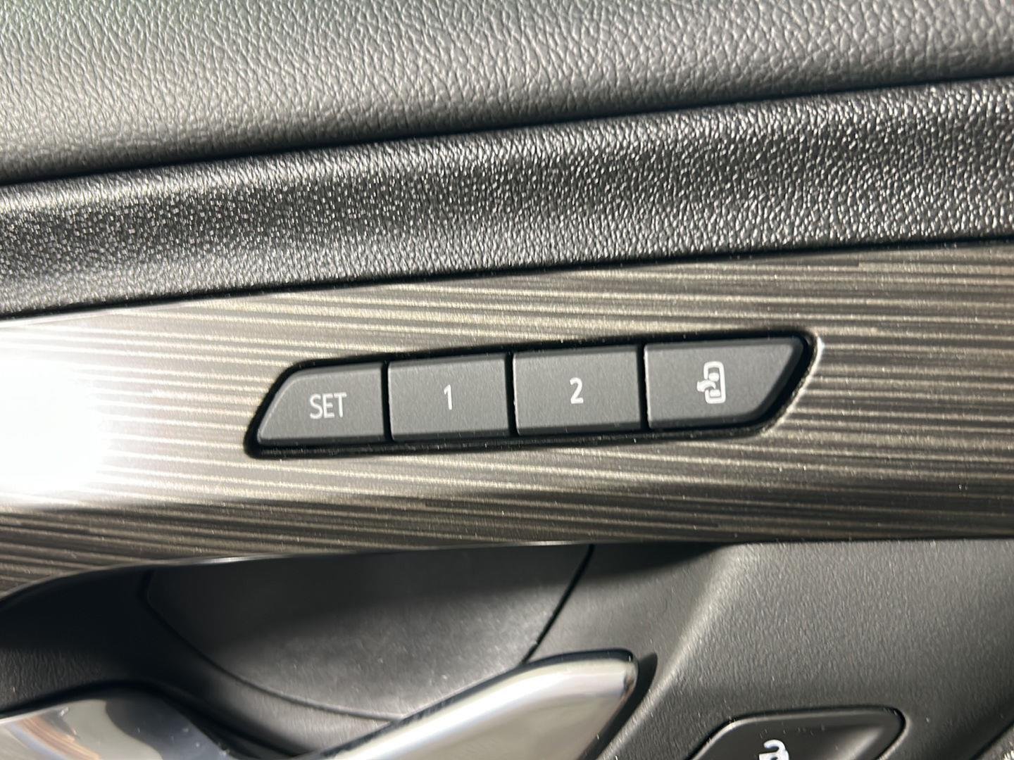 Used 2024 Downpour Metallic GMC SLT image 21