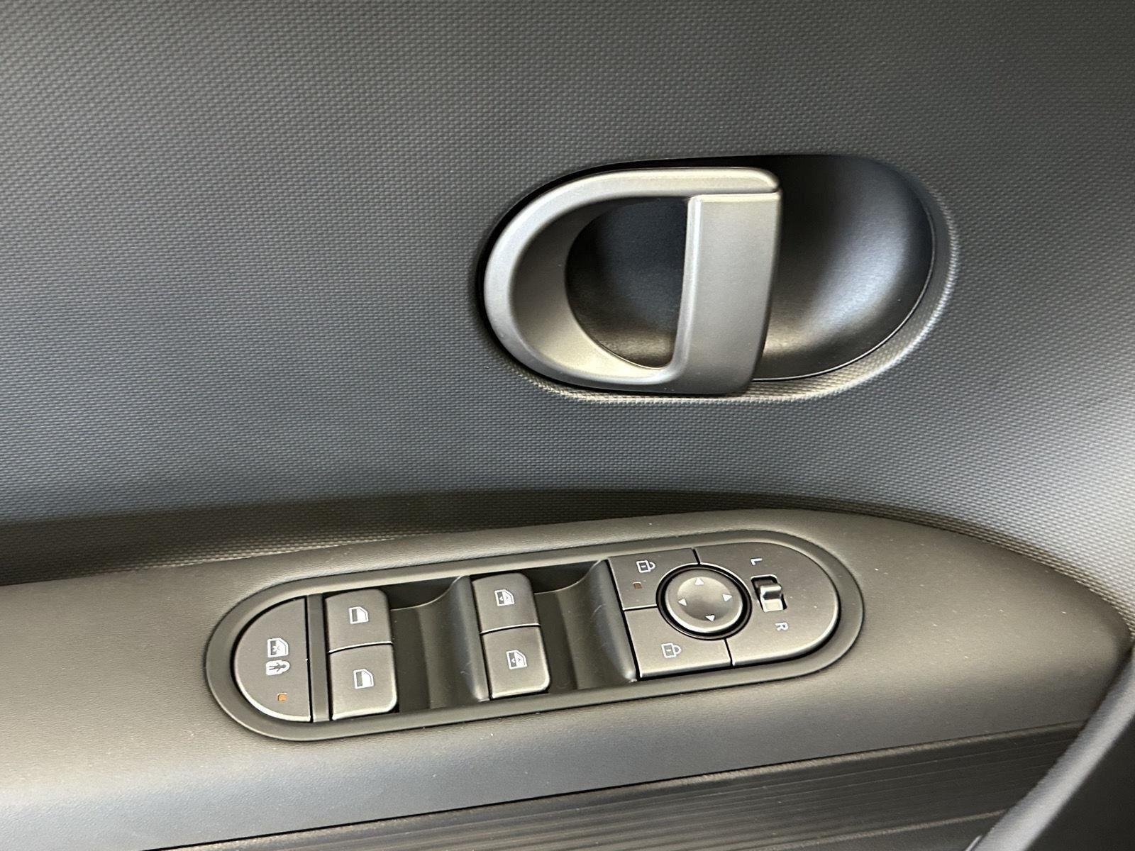New 2026 Cyber Gray Hyundai SEL image 28