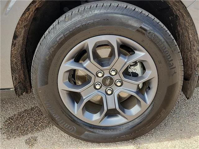 Used 2025 Gray Ford XLT Front-Wheel Drive SuperCrew 4.5 ft. box 121.1 image 7