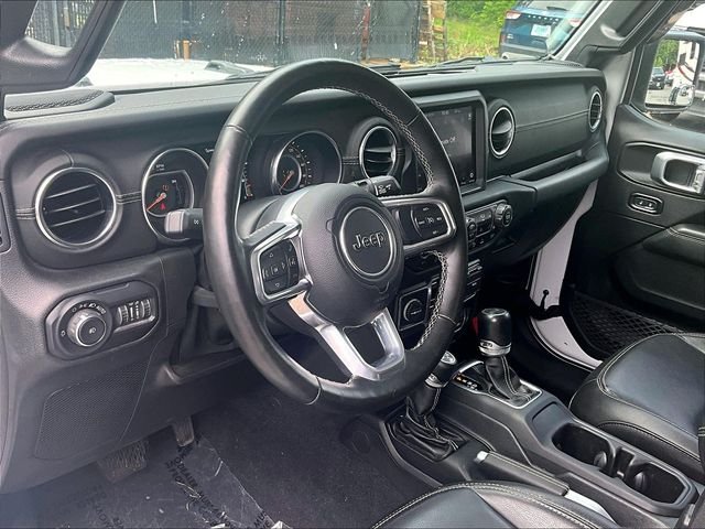 Used 2021 Bright White Clearcoat Jeep Unlimited Sahara image 14