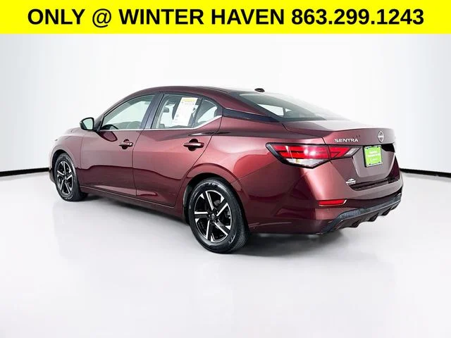 Used 2024  Nissan SV image 5