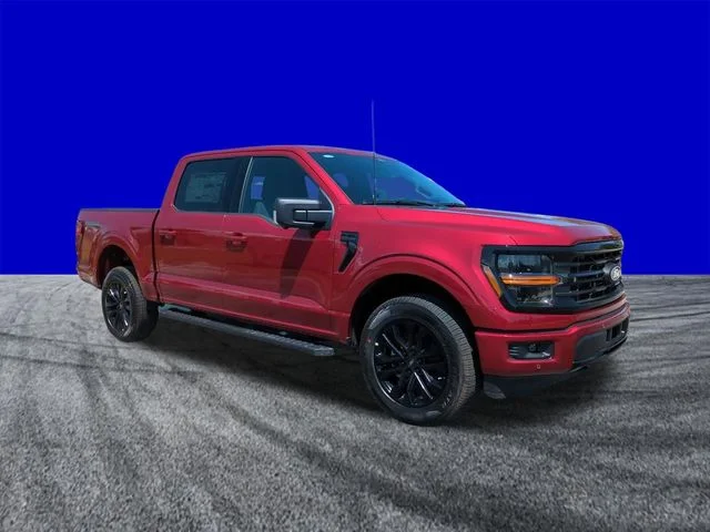 New 2026 Ruby Red Metallic Tinted Clearcoat Ford XLT image 2