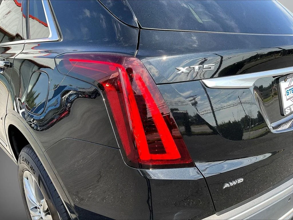 Used 2021 Black Cadillac Premium Luxury image 29