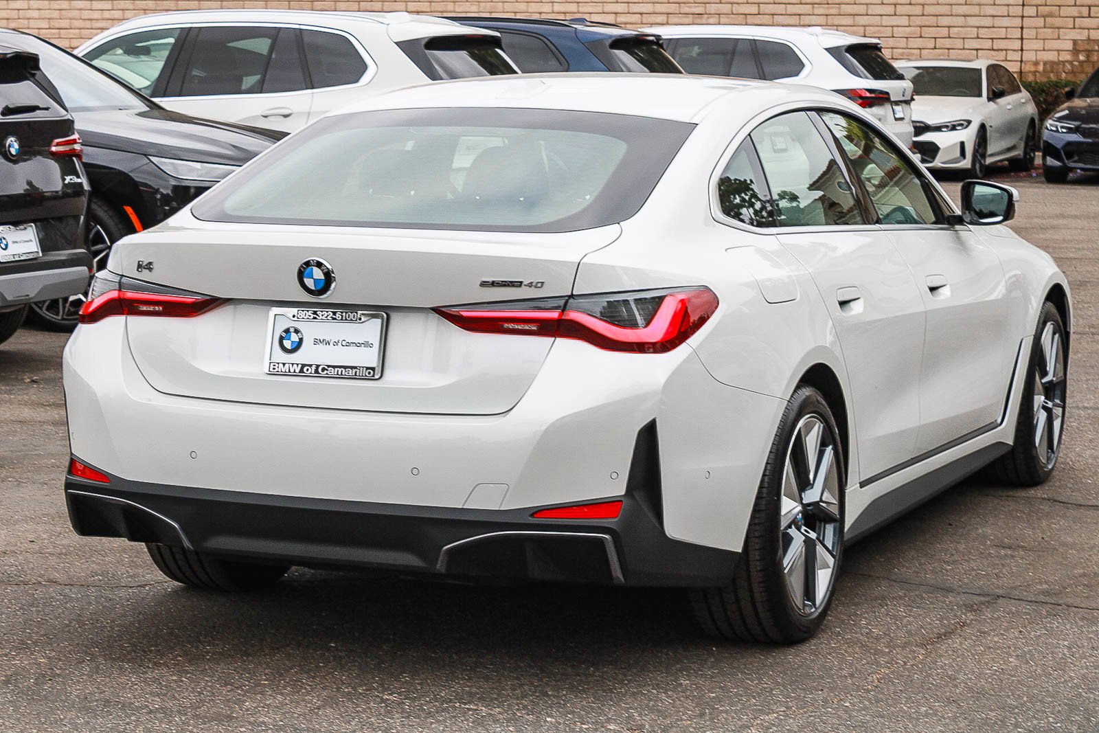 New 2026 Mineral White Metallic BMW eDrive40 image 6