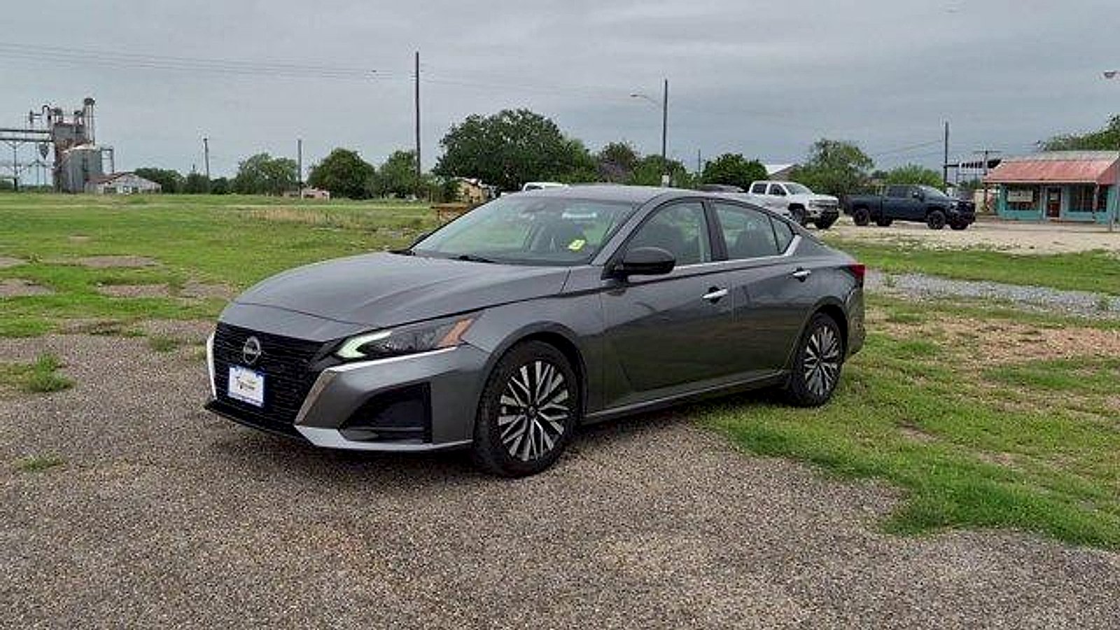 2024 Nissan Altima SV - Photo 4