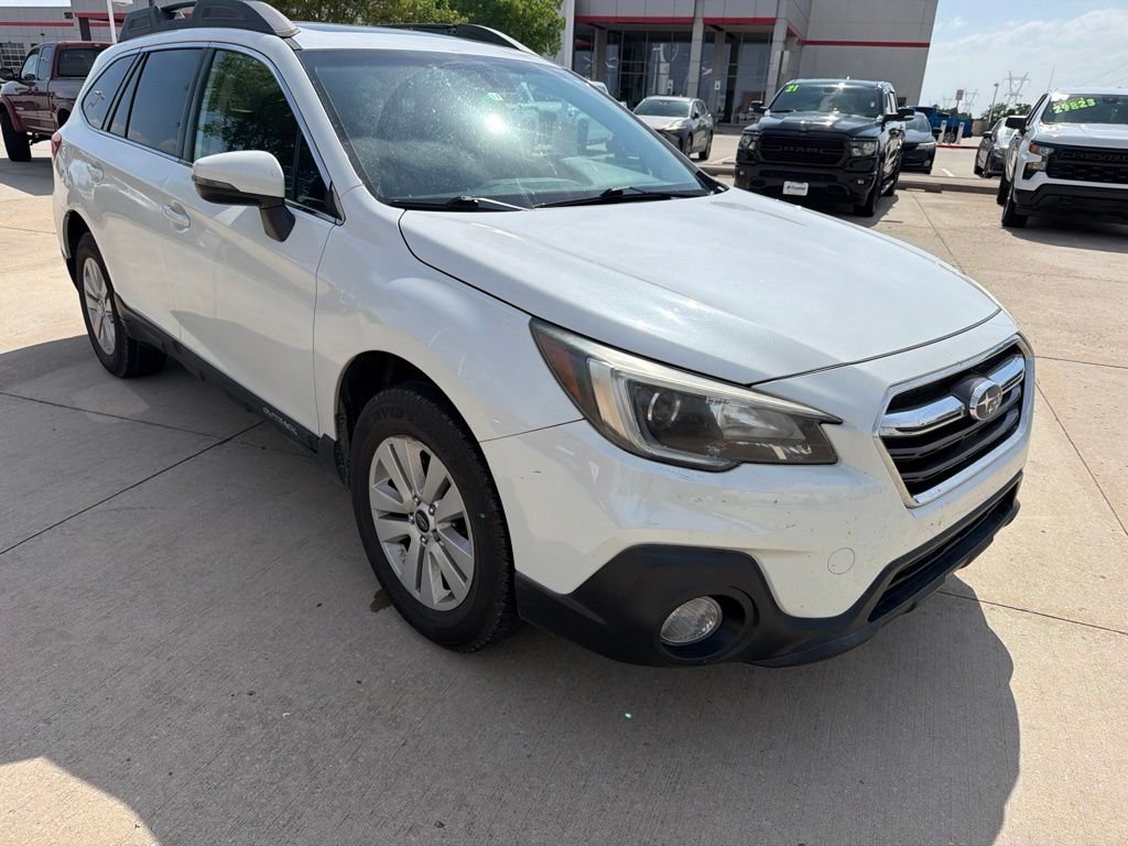 Used 2019 White Subaru 2.5i Premium image 3