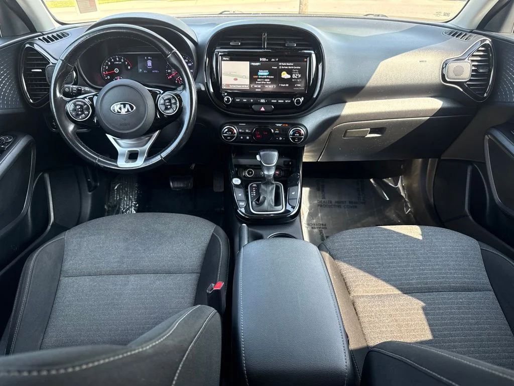Used 2020 Gold Kia EX image 10