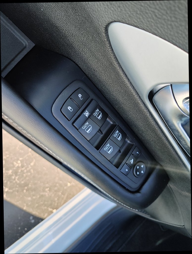 Used 2026 White Chrysler Limited image 11