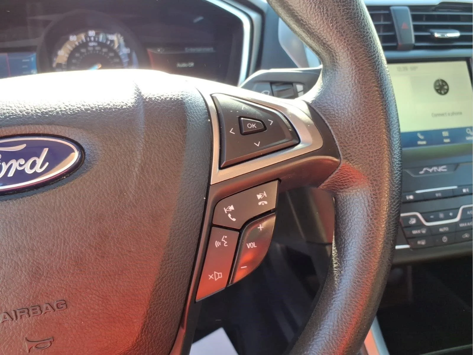 Used 2020 Silver Metallic Ford SE image 16