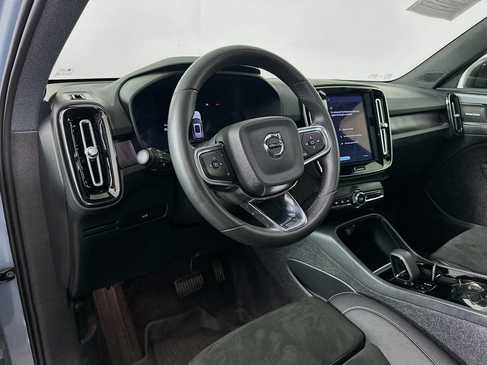 Used 2023 Gray Metallic Volvo Ultimate image 9