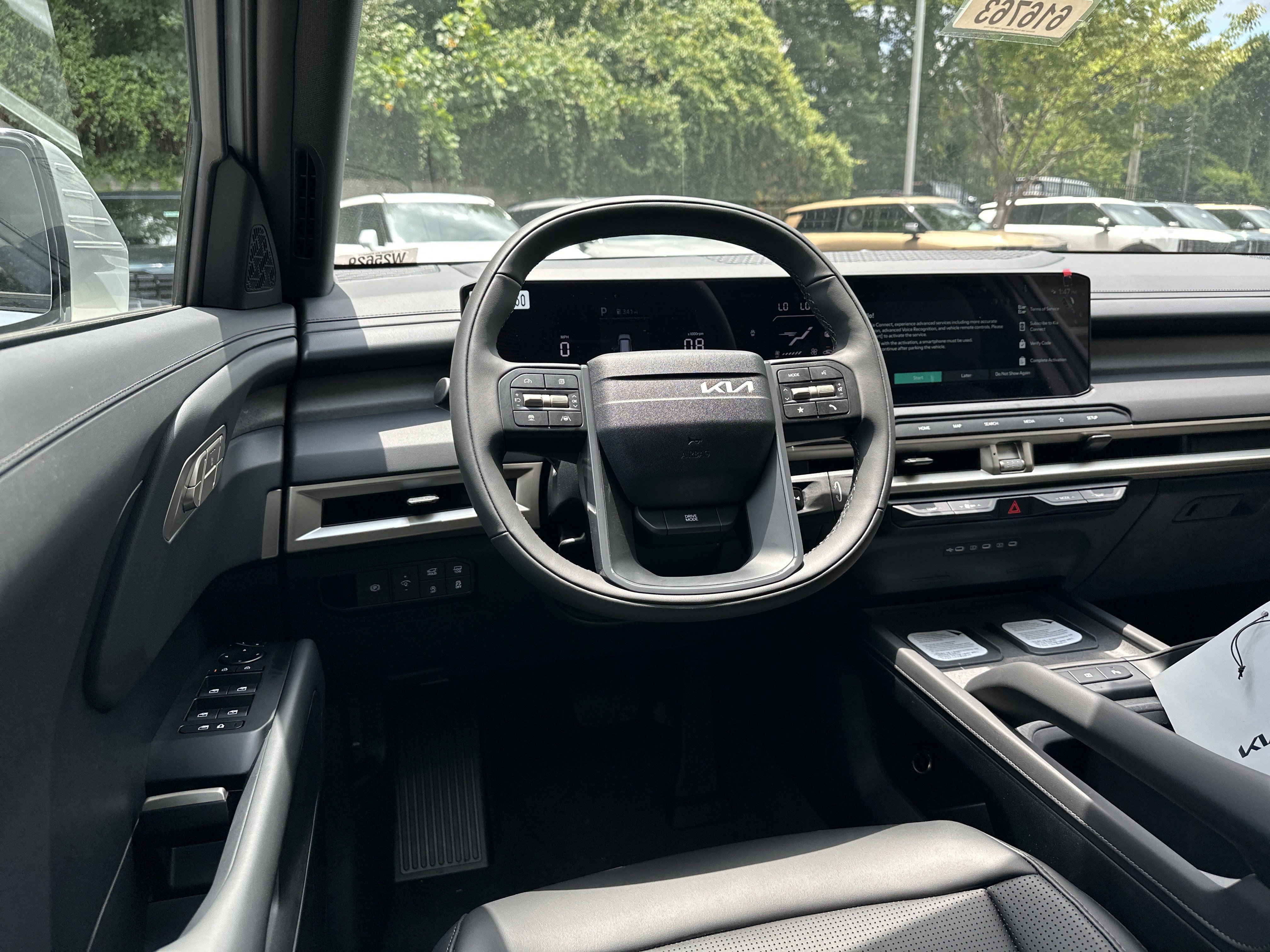 New 2027 Ivory Silver Kia S image 17